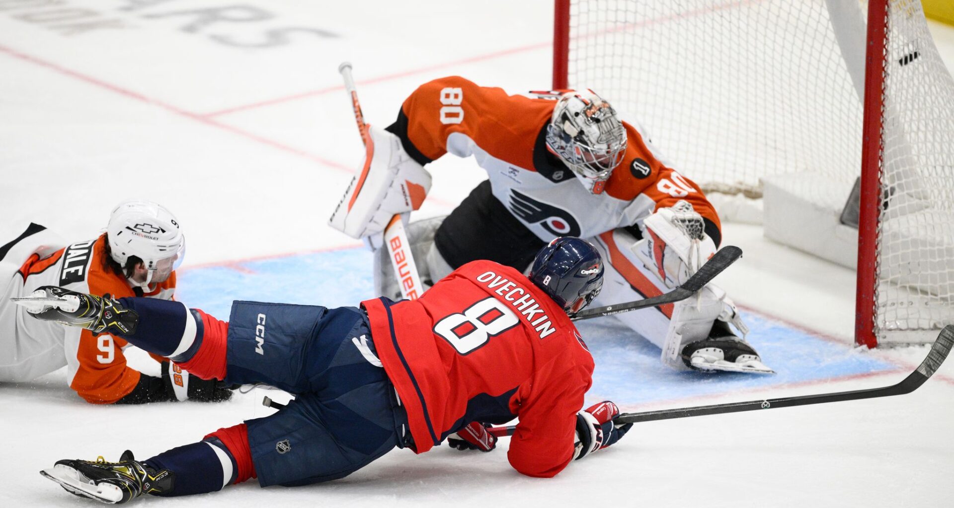 Alex Ovechkin scores twice, hitting 30 goals for 20th season, as Capitals beat Flyers 6-4