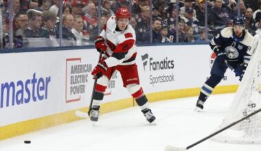 Hurricanes erupt late to pull away from Blue Jackets