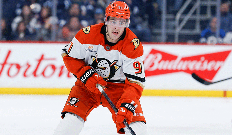 Anaheim Ducks forward Leo Carlsson (91).