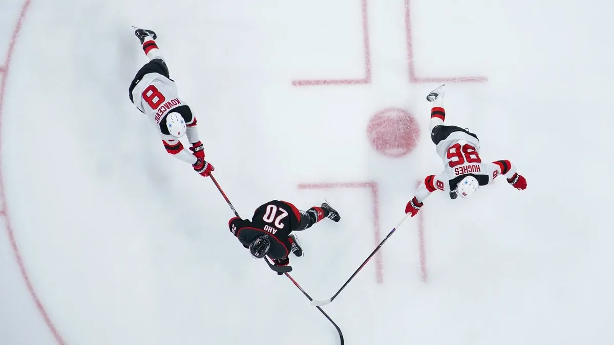 Carolina Hurricanes vs. Columbus Blue Jackets odds, tips and betting trends