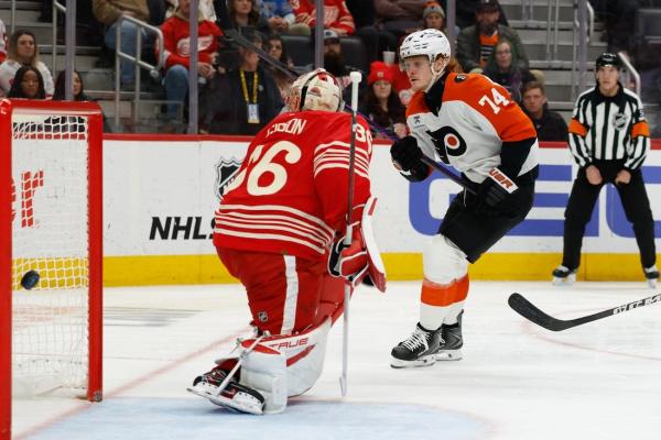Deadlocked Wings, Flyers face off in critical encounter