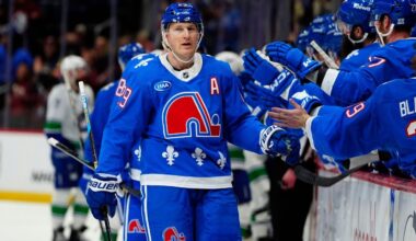 Avs' Nathan MacKinnon first to reach 50 goals this season