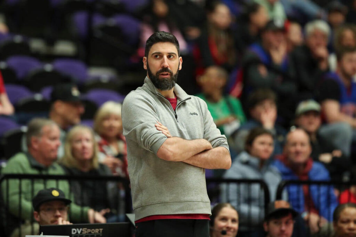 NBA fines Trail Blazers $100,000, suspends assistant GMs for draft violation