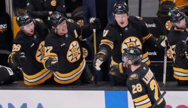 NHL roundup: Viktor Arvidsson scores three goals as Bruins outshine Stars 6-3