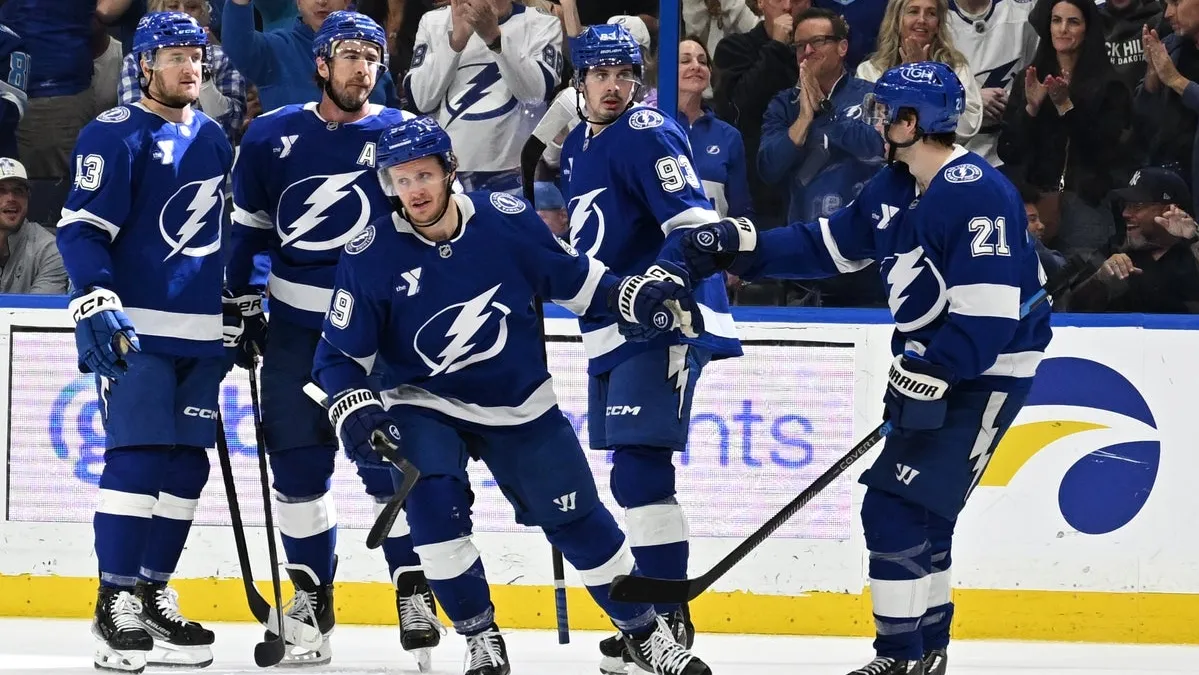 Tampa Bay Lightning vs. Boston Bruins odds, tips and betting trends