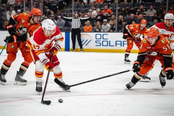 Morgan Frost helps Flames upend slumping Ducks