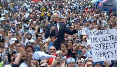 Hockey Night in Canada broadcaster Scott Oake retiring