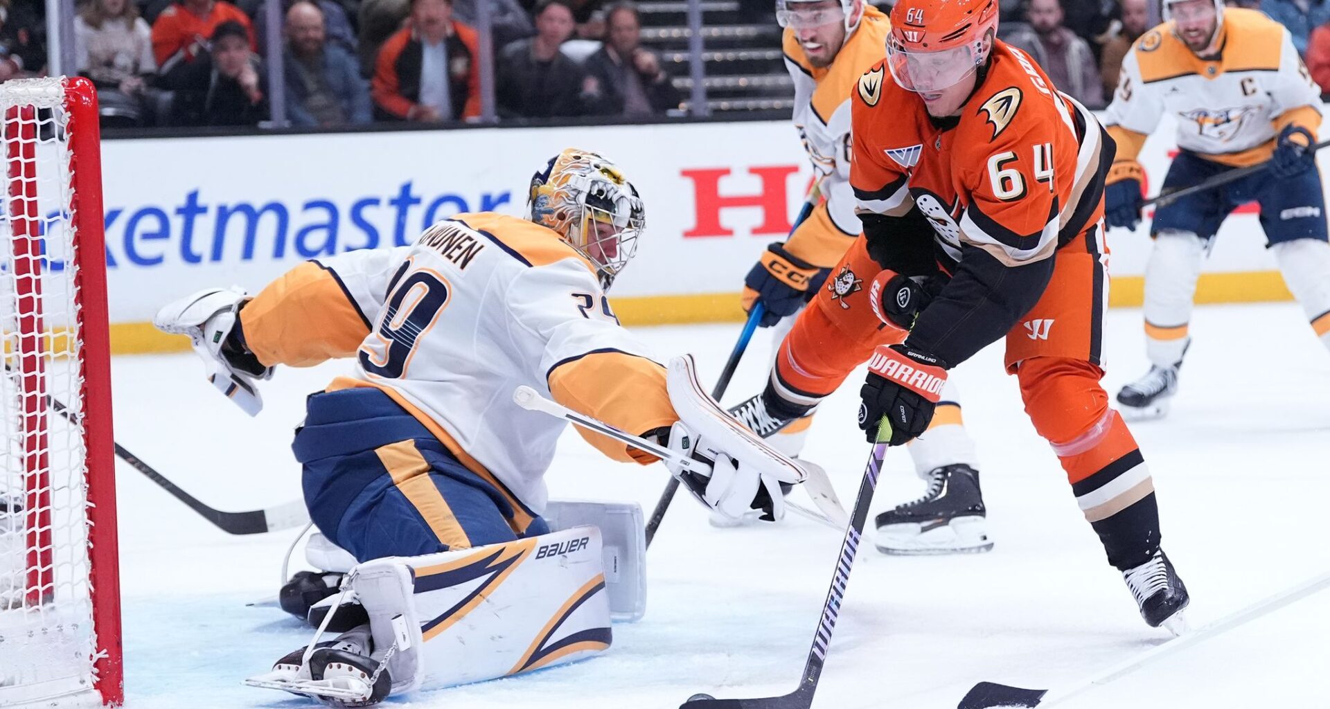 Justus Annunen stops 43 shots for 3rd career shutout in Predators' 5-0 win over Ducks