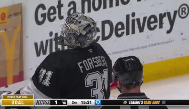 Steven Stamkos with a Powerplay Goal vs. Los Angeles Kings