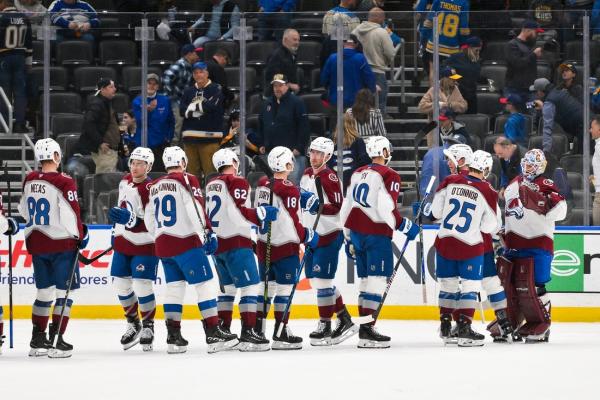 NHL roundup: Avalanche best Blues, seal No. 1 spot in West