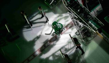 Stars Need Sense of Urgency in Playoffs