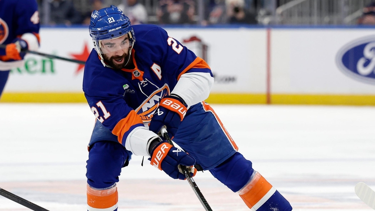 Islanders' Kyle Palmieri a nominee for Masterton Trophy
