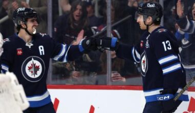 Flyers, Jets face off with playoff implications on the line