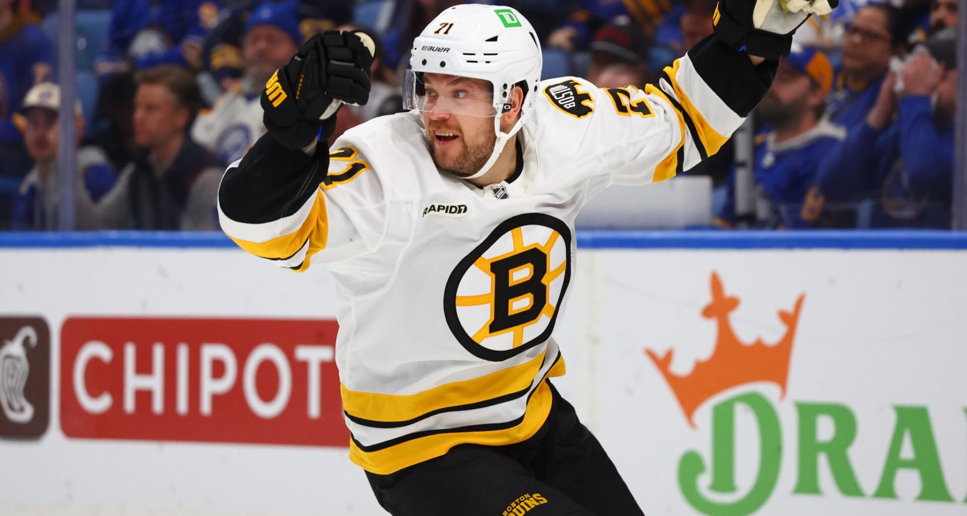 Arvidsson scores 2 and the Bruins beat the Sabres 4-2 to even first-round series at 1
