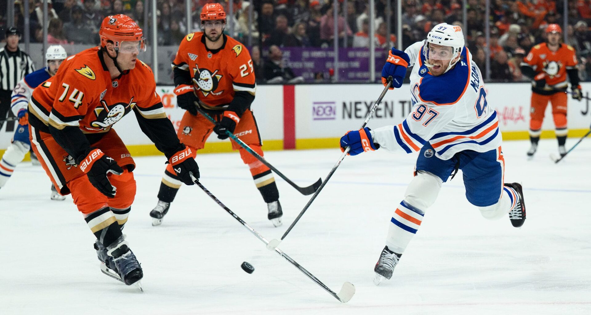 McDavid in Edmonton lineup as the Oilers face elimination in Game 5 against the Ducks