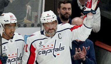 Alex Ovechkin scores in Capitals' victory against shorthanded Penguins