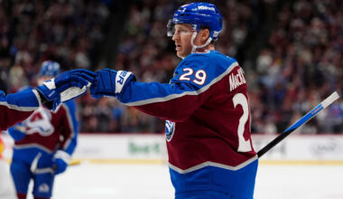 When do NHL playoffs start? 2026 bracket, standings, clinching scenarios