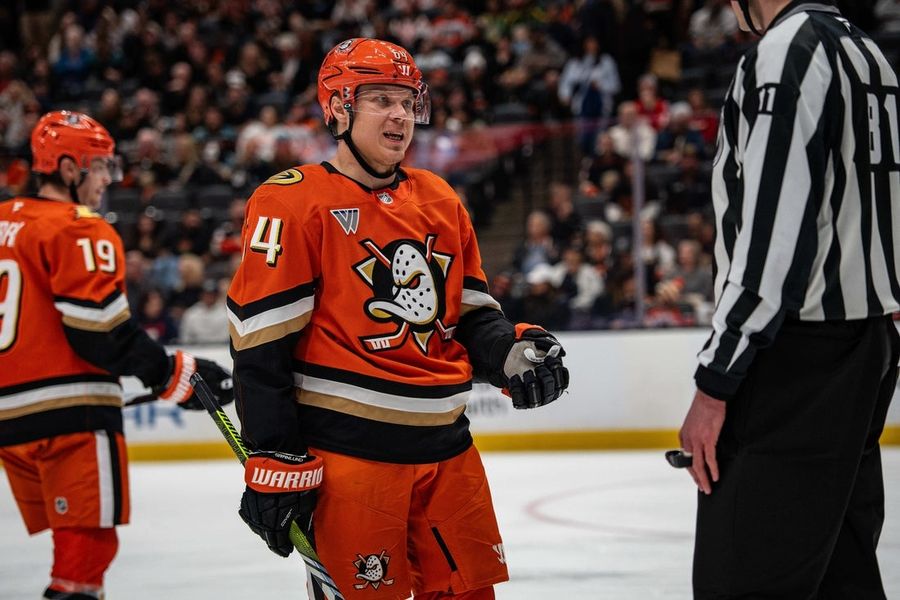 NHL: Calgary Flames at Anaheim Ducks