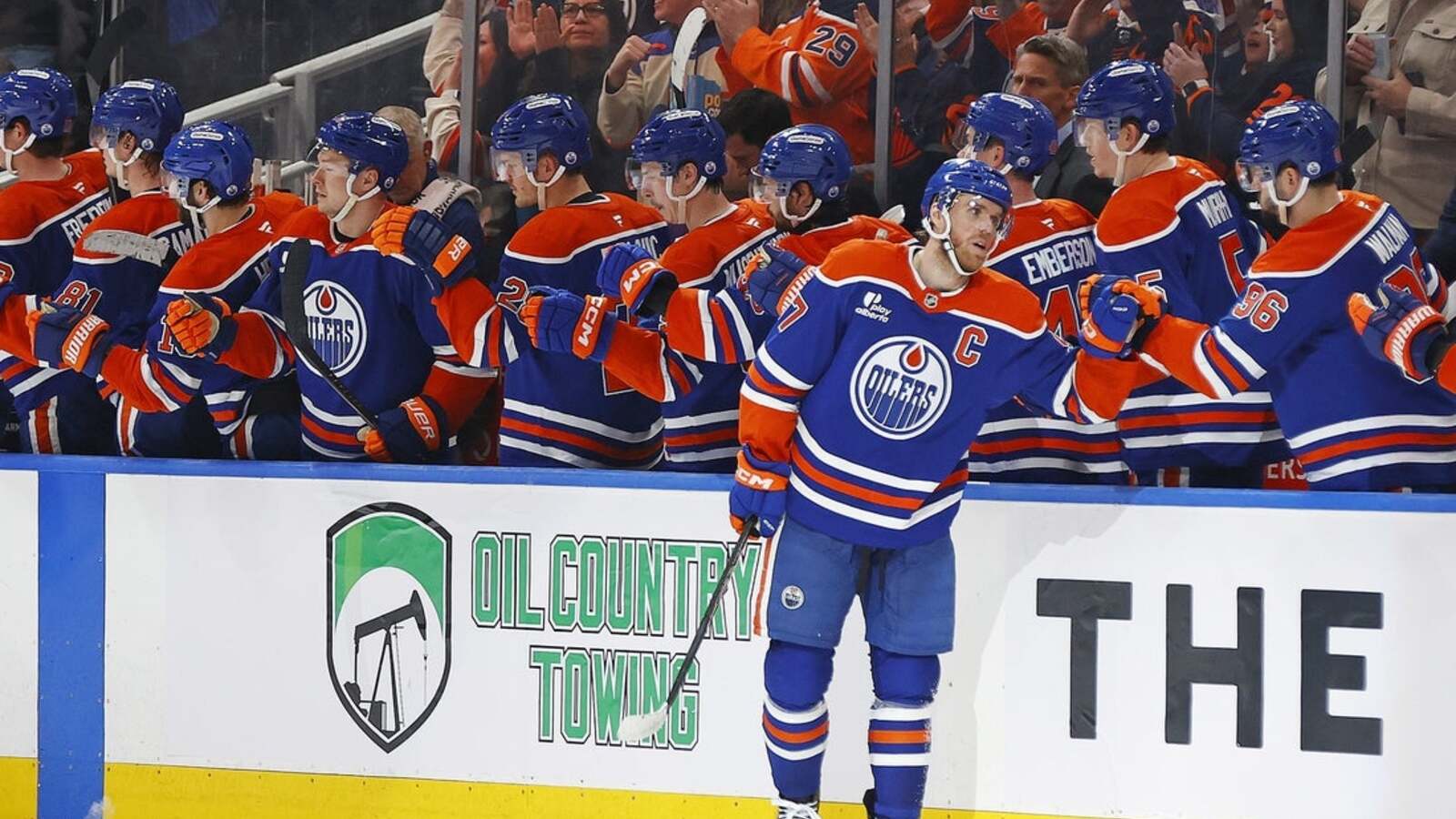 Oilers can wrap up home ice in playoffs with win over Canucks