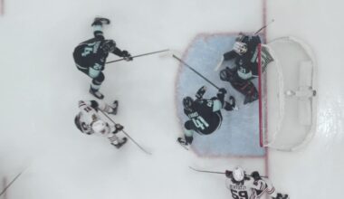 Boisvert scores first NHL goal as the Blackhawks beat the Kraken 4-2