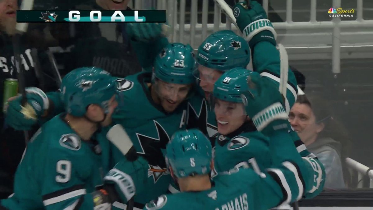 Zack Ostapchuk's first-period goal gives Sharks early lead over Maple Leafs