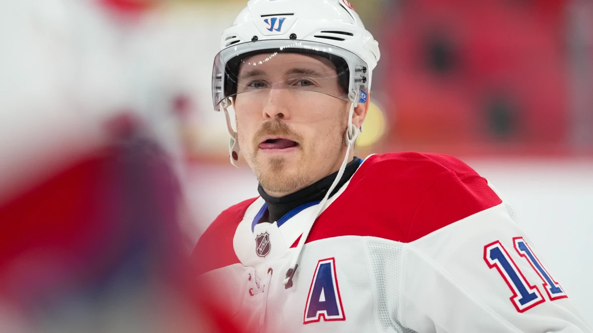 Montréal Canadiens right wing Brendan Gallagher (11) looks on during the warmups before the game against the Carolina Hurricanes at Lenovo Center.