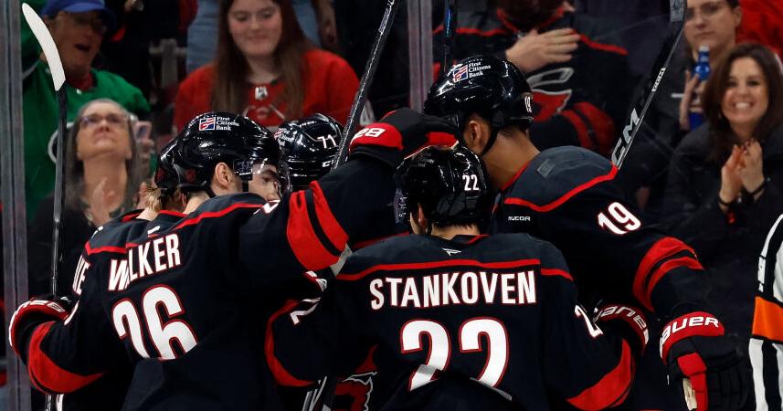 Stankoven scores twice as Hurricanes beat Blue Jackets, clinch playoff berth | NHL