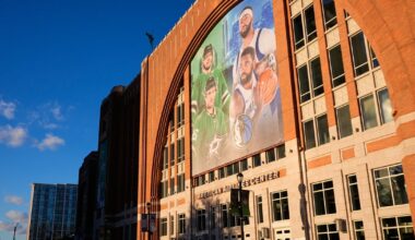 Dallas Stars Arena Investigating Fans' Nazi Salute During Goal
