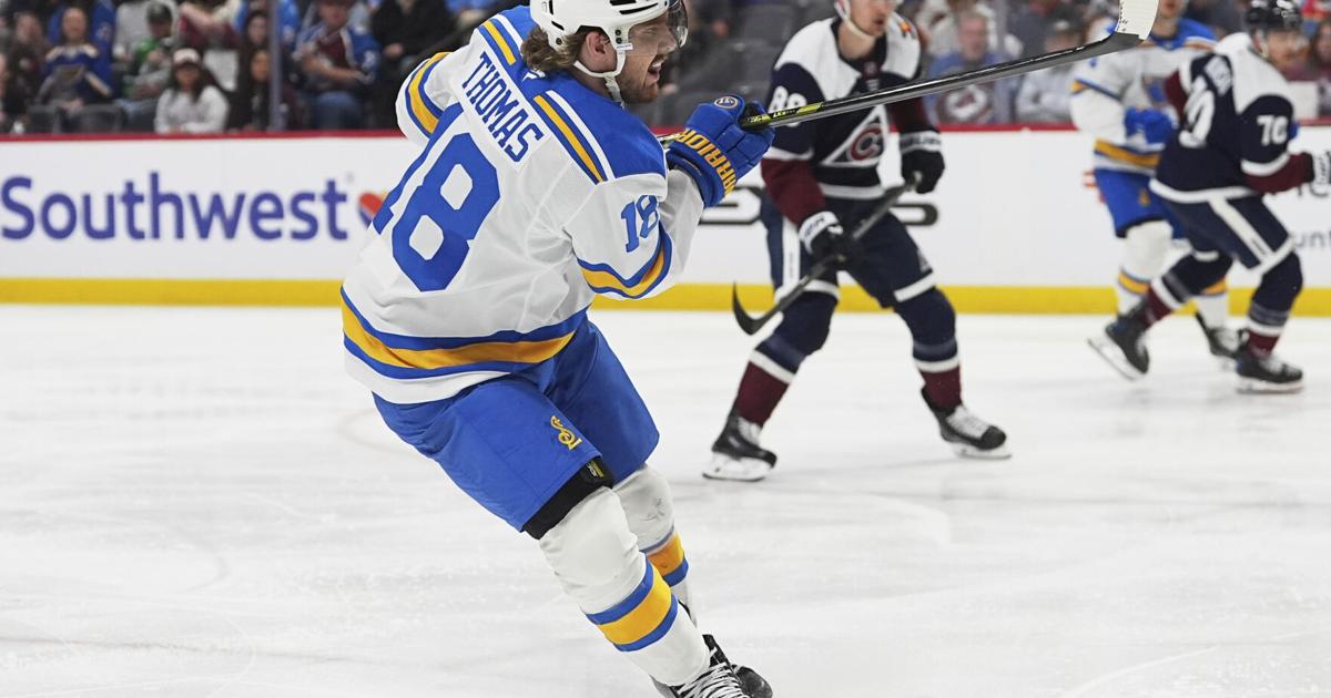 Thomas breaks late tie to complete first hat trick, Blues beat Avalanche 3-2 |