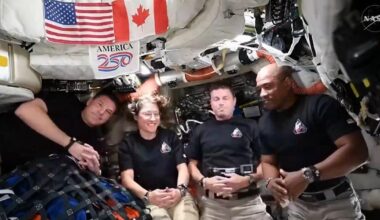 Trump praises Canadian astronaut Jeremy Hansen, shouts out Wayne Gretzky in call with Artemis crew - Toronto Star