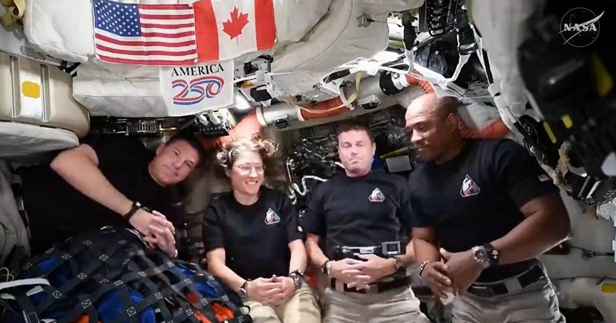 Trump praises Canadian astronaut Jeremy Hansen, shouts out Wayne Gretzky in call with Artemis crew - Toronto Star