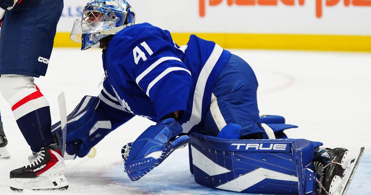 Stolarz departs Maple Leafs’ game against Capitals with lower-body injury | National Sports
