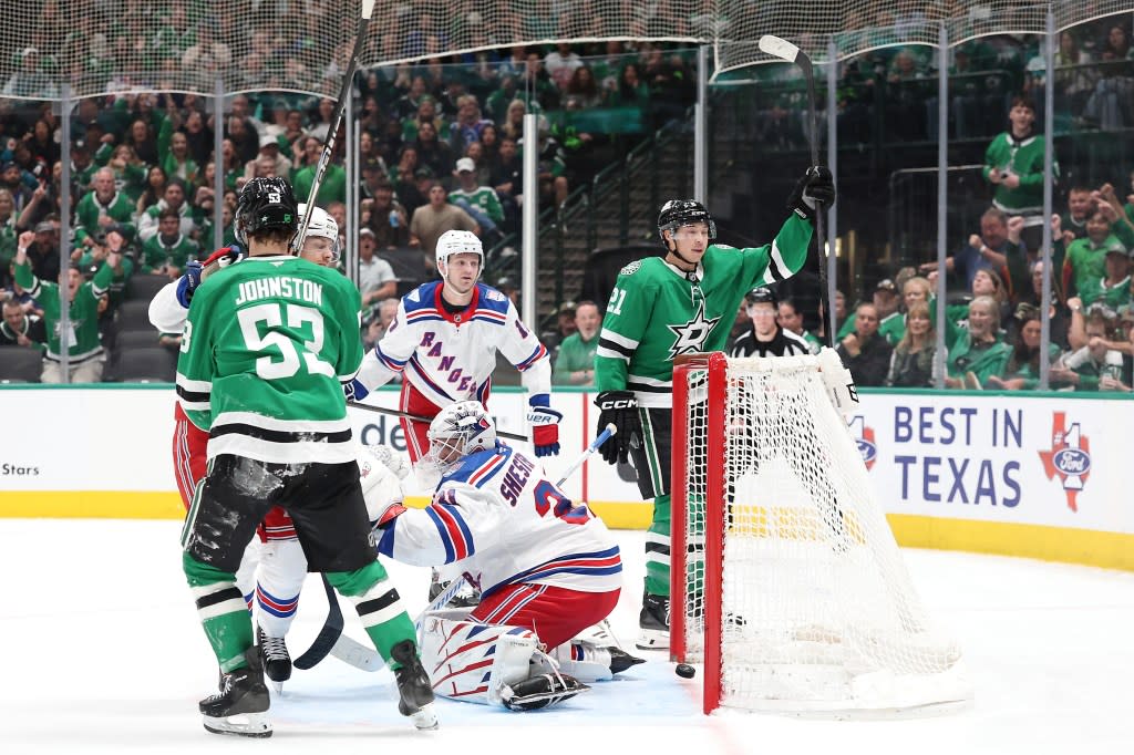 Jason Robertson (21) celebrates after scoring a third-period goal during the Rangers’ loss to the Stars. Getty Images