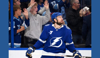 Lightning beat the Penguins 6-3 to move into 1st place in the Atlantic Division