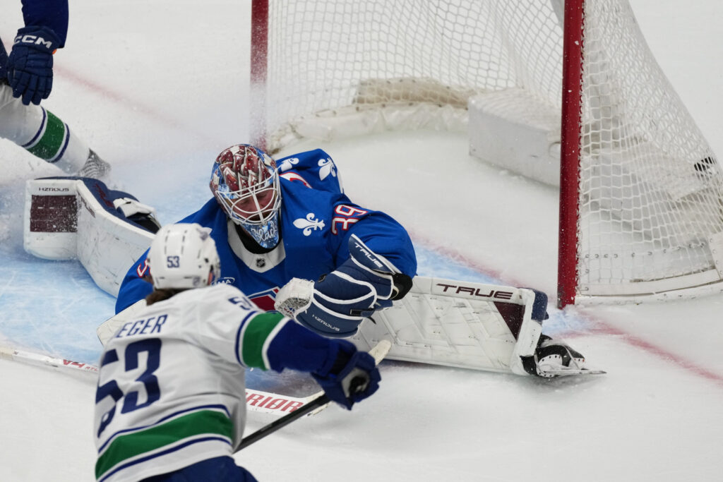 'No excuse' as Avalanche suffer ugly loss to league-worst Canucks at home