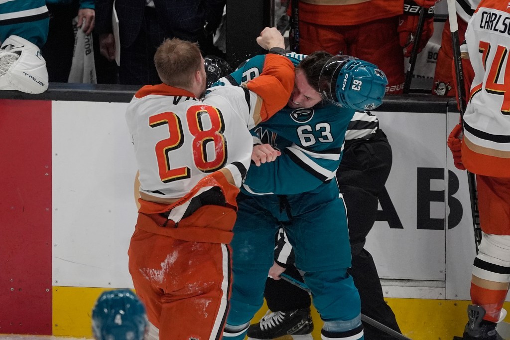Ducks’ showdown with Sharks heightened amid 6-game skid – Orange County Register