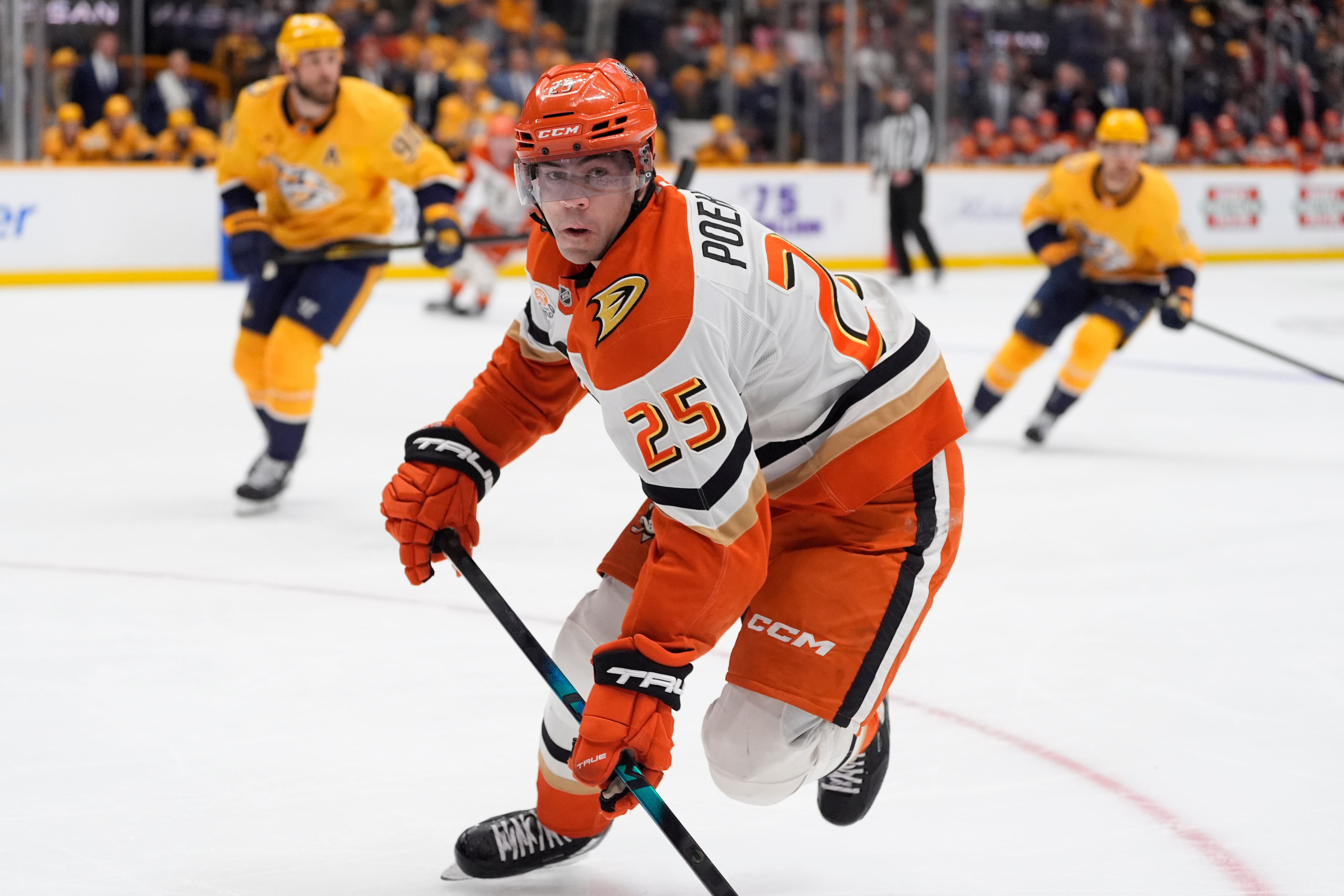 Ducks center Ryan Poehling (25) plays during the third period...