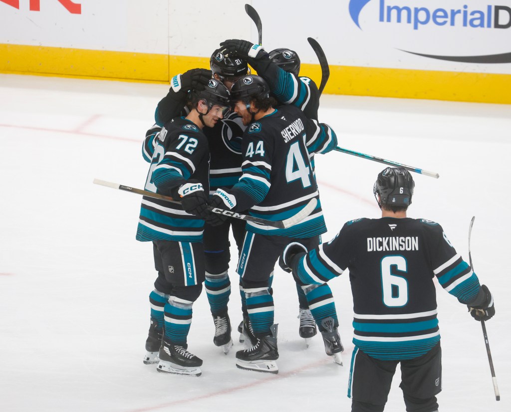 San Jose Sharks, William Eklund earn comeback win over Chicago Blackhawks