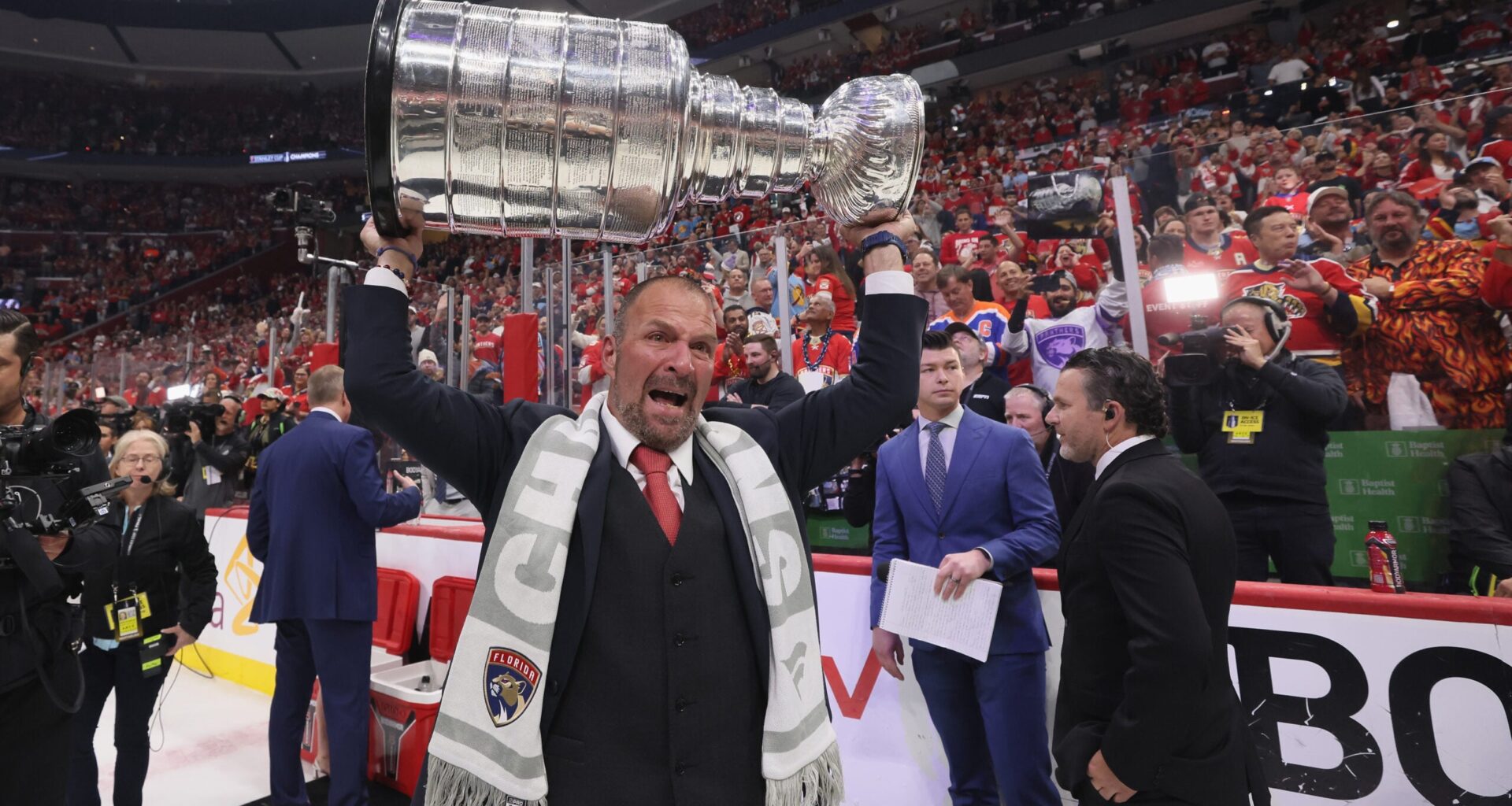 NHL Rumors: Maple Leafs Hire Firm, Panthers Offseason Moves, Oilers Signing - The Hockey Writers - Toronto Maple Leafs