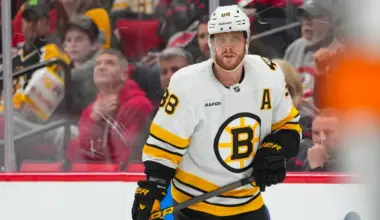 How to Watch Bruins vs. Lightning Today: Channel, Live Stream & Start Time for NHL Game image