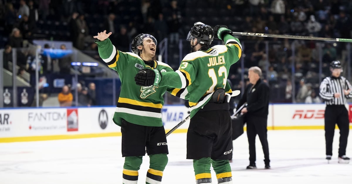 Edmonton Oilers sign forward William Nicholl to three-year, entry-level contract