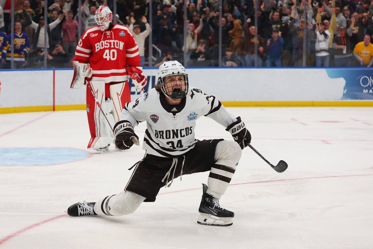 Edmonton Oilers sign college forward Owen Michaels, more signings appear imminent