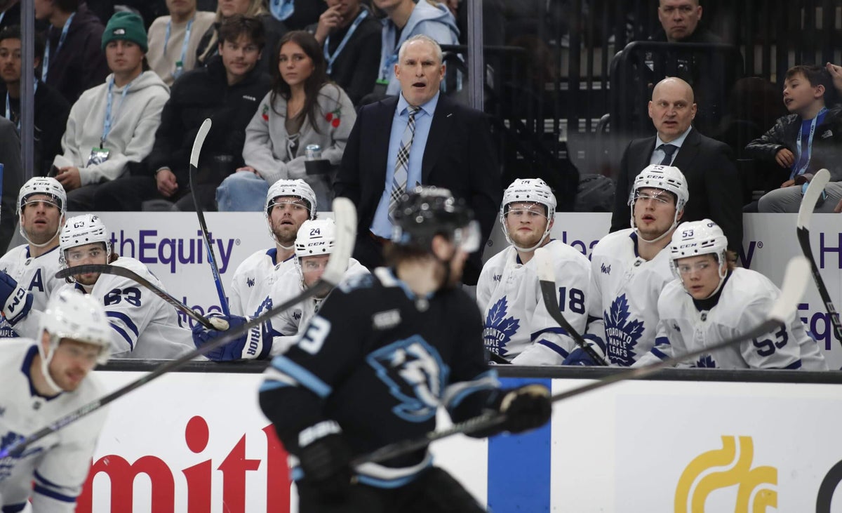 Why did the Maple Leafs leave Craig Berube twisting in the wind?