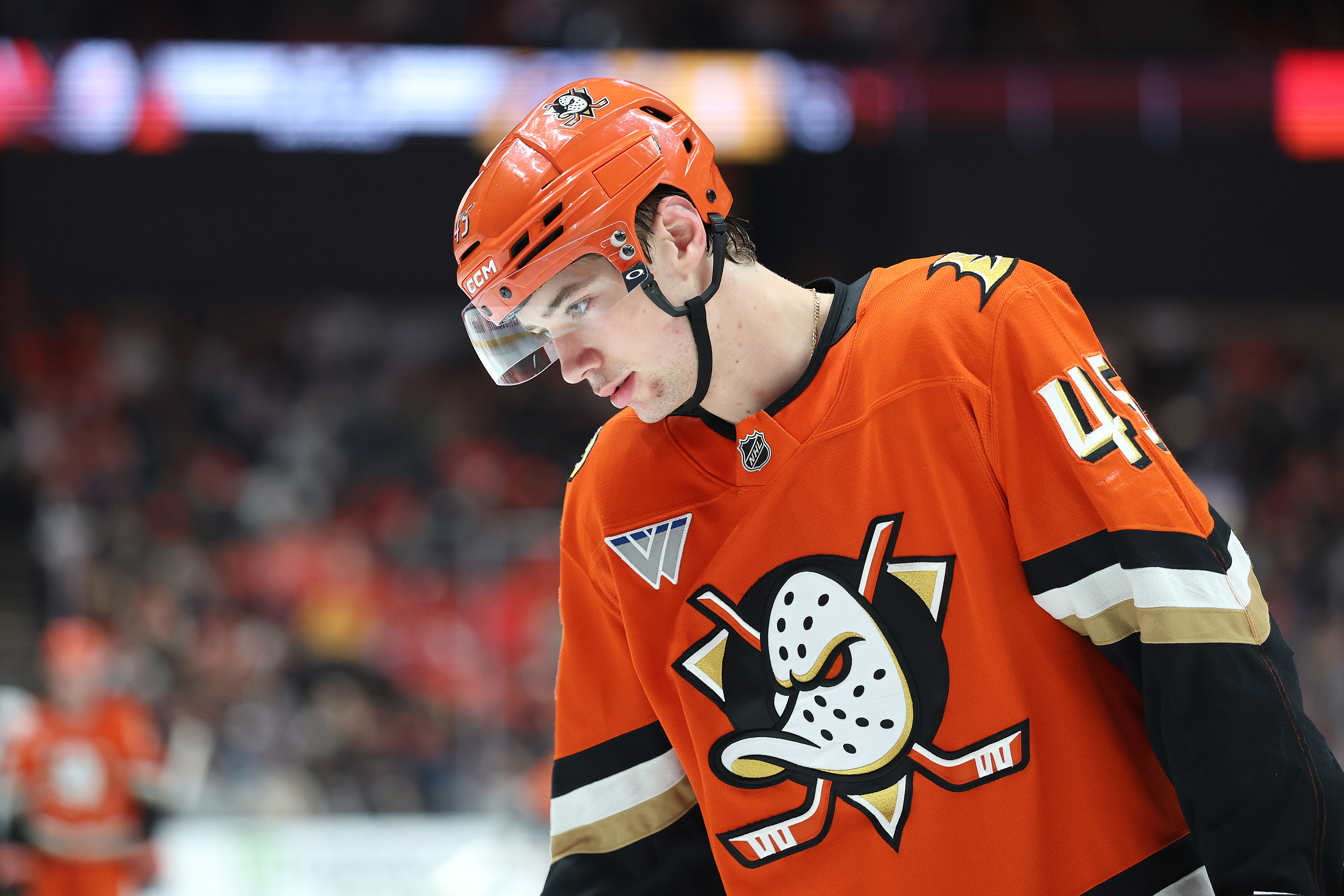 Ducks forward Beckett Sennecke looks on during the second period...