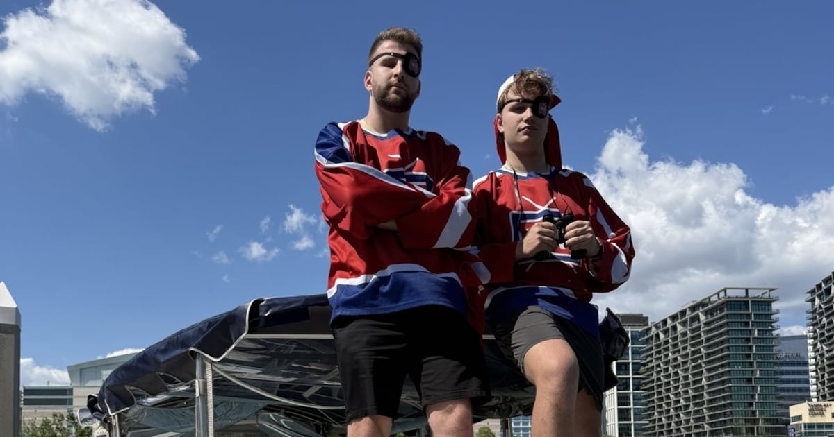 Montreal Canadiens superfans attempt red-towel takeover in Tampa for playoff opener