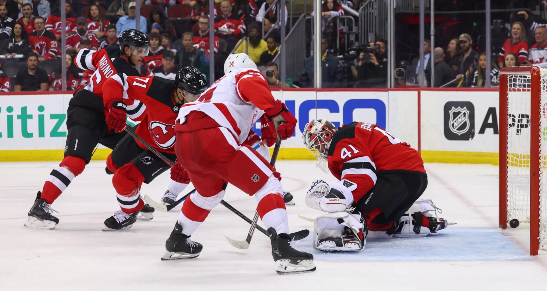 Red Wings Seeking to Ride Their Momentum in Matchup vs Devils