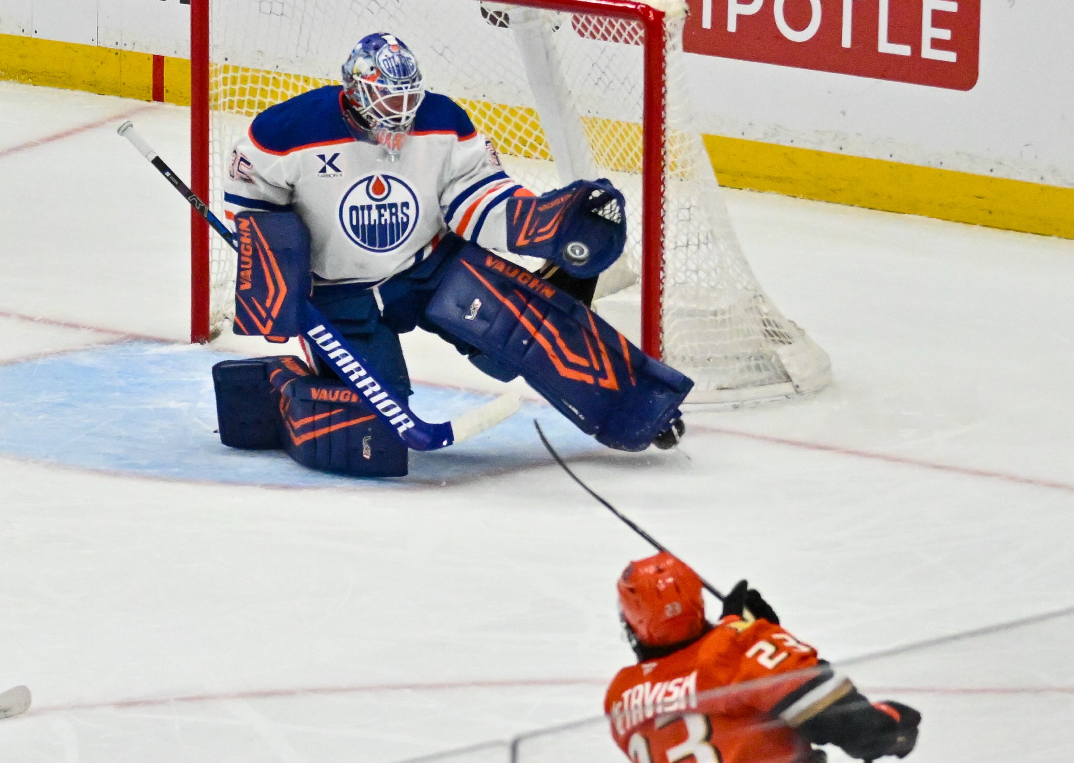The Edmonton Oilers Tristan Jarry (35) catches a shot by...