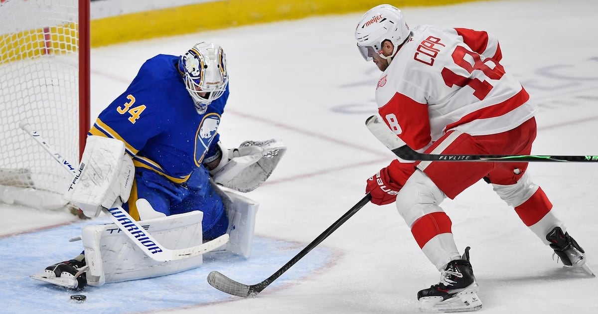 Buffalo Sabres goalie Alex Lyon could miss start of playoffs with strained lower body muscle