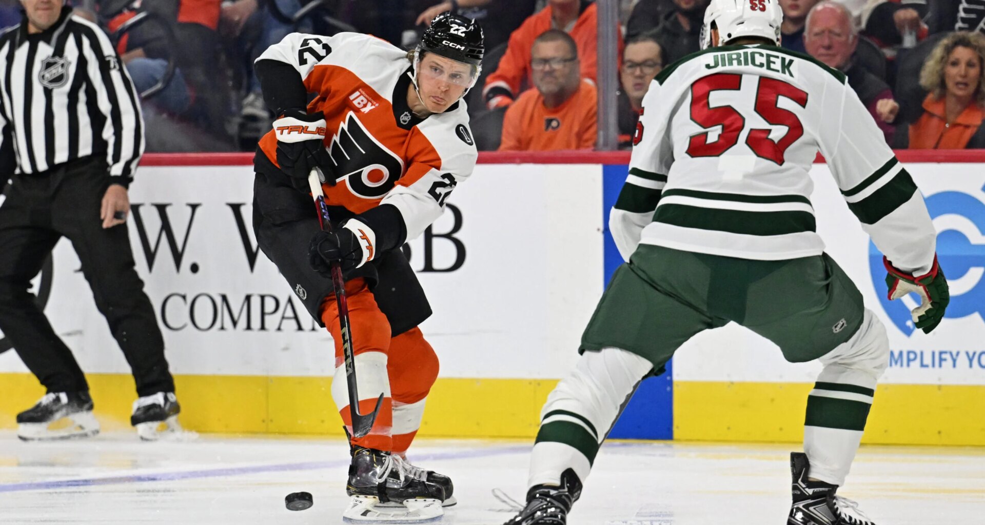 Flyers Agree to Two-Year Extension With Trade Deadline Acquisition