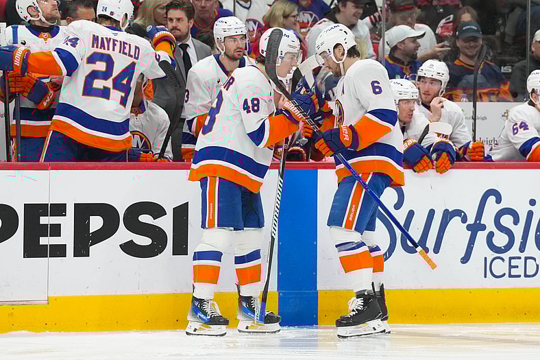 NHL: New York Islanders at Carolina Hurricanes